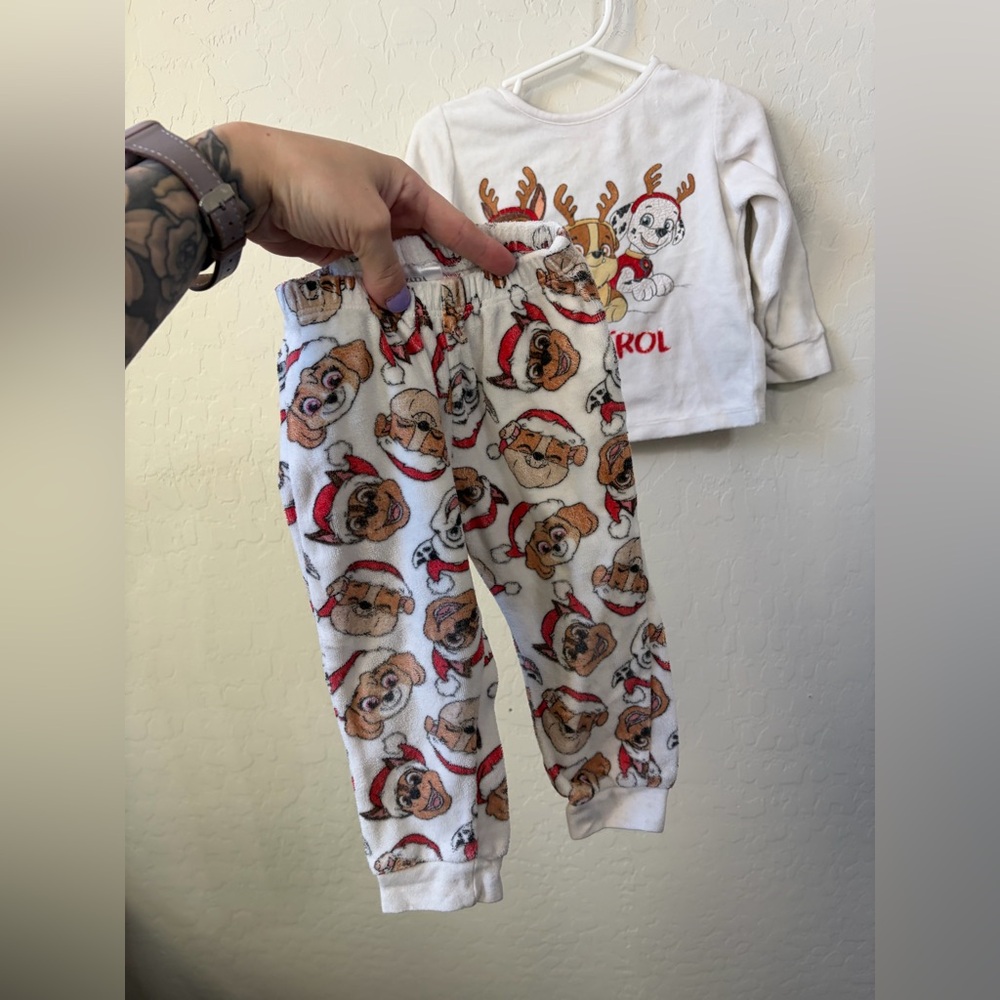 Zara Kids White Red Brown Paw Print Holiday Matching Set